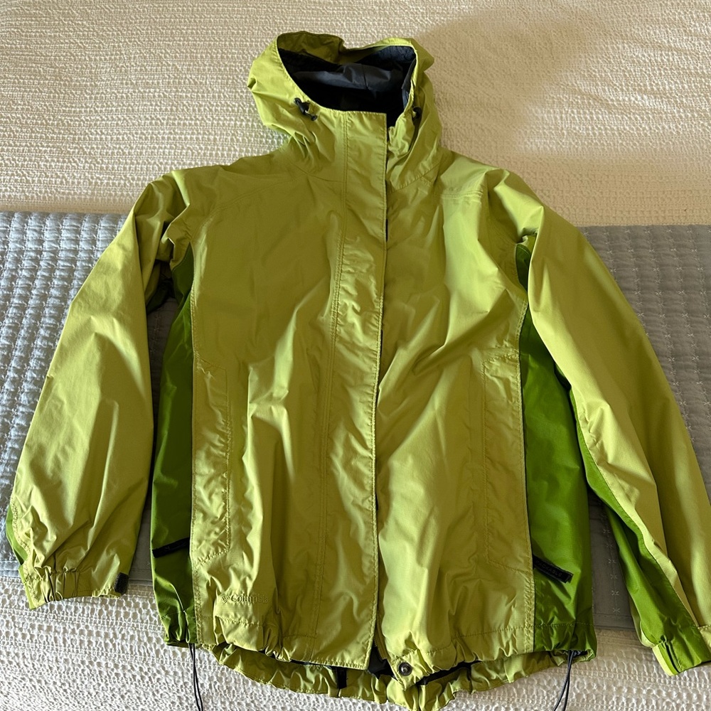 Columbia titanium lightweight mens jacket